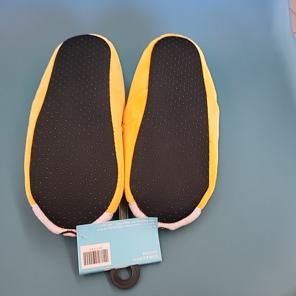 NWT The Christmas Shoppe Holly Corgi Holiday Slippers Small/Medium Ages 14+ Fun! - Picture 4 of 8